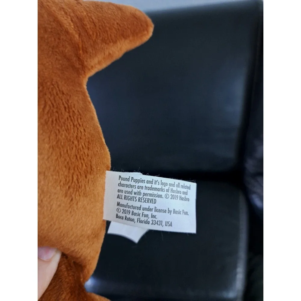 Large Pound Puppies Dog Plush Brown and Black 18 inch Stuffed Animal Toy‎